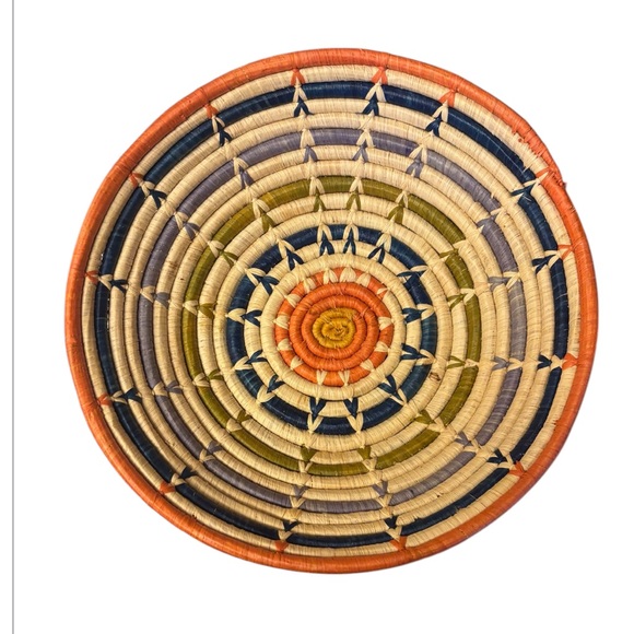 African Wall Basket - Picture 1 of 4